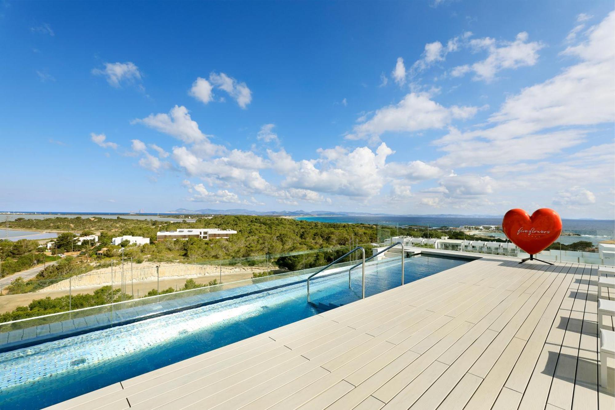 Five Flowers Hotel Formentera, Member Of Melia Collection Ес Пухолс Екстериор снимка