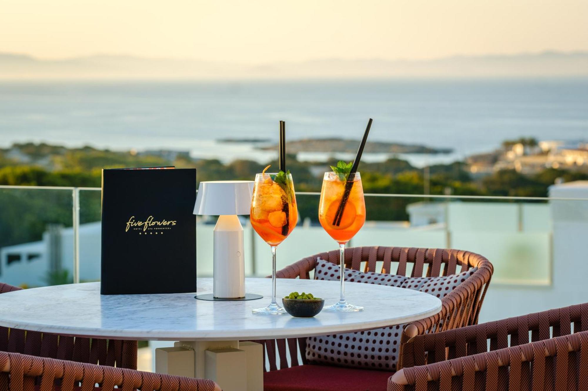 Five Flowers Hotel Formentera, Member Of Melia Collection Ес Пухолс Екстериор снимка